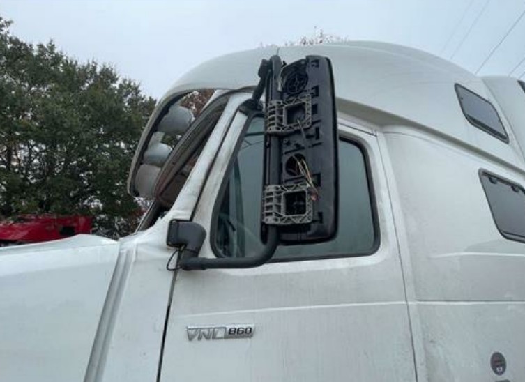 2021 Volvo VNL 860 - Image 30