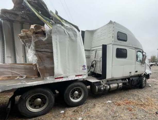 2021 Volvo VNL 860 - Image 5