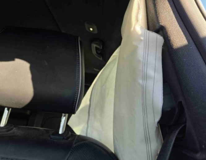 2022 Jeep Grand Cherokee - Image 9