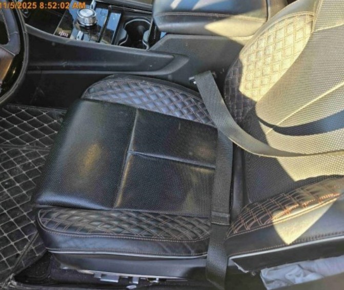 2022 Jeep Grand Cherokee - Image 6