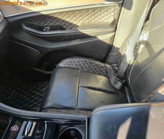 2022 Jeep Grand Cherokee - Image 7