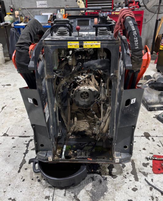 2022 Kubota SCL1000 Skid Steer - Image 2