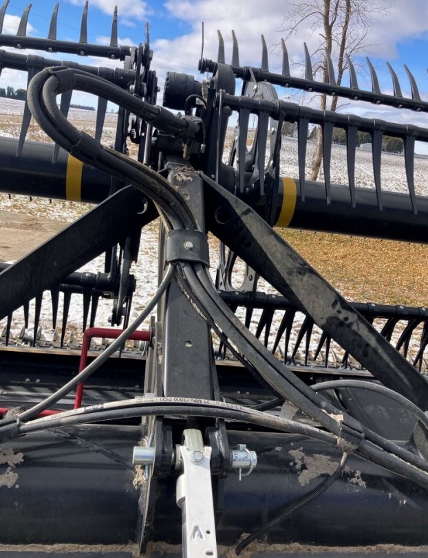 2022 MacDon FD135 Flexdraper Header - Image 9