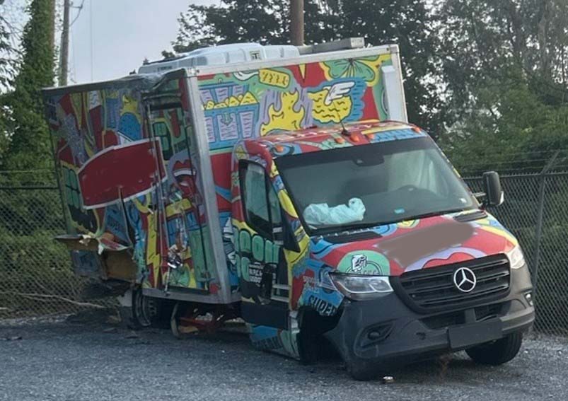 2022 Mercedes MXCC74 Sprinter Reefer Box Truck - Image 2