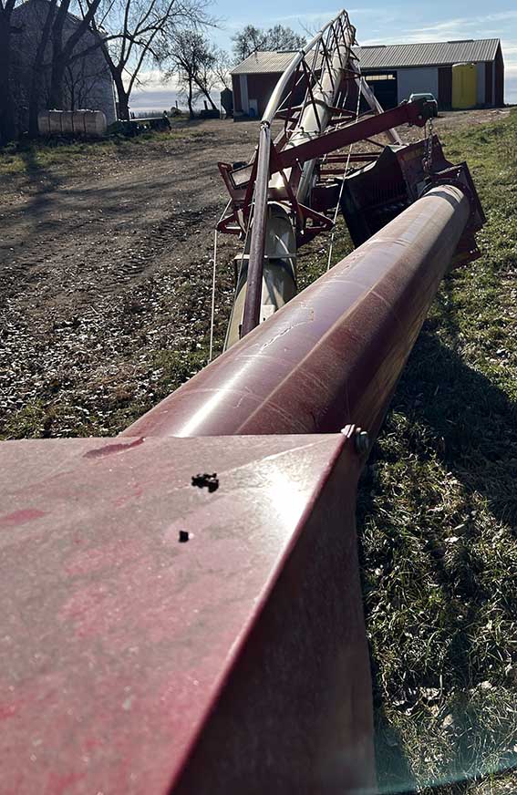 2022 Westfield MKX2 13-94 Auger - Image 2