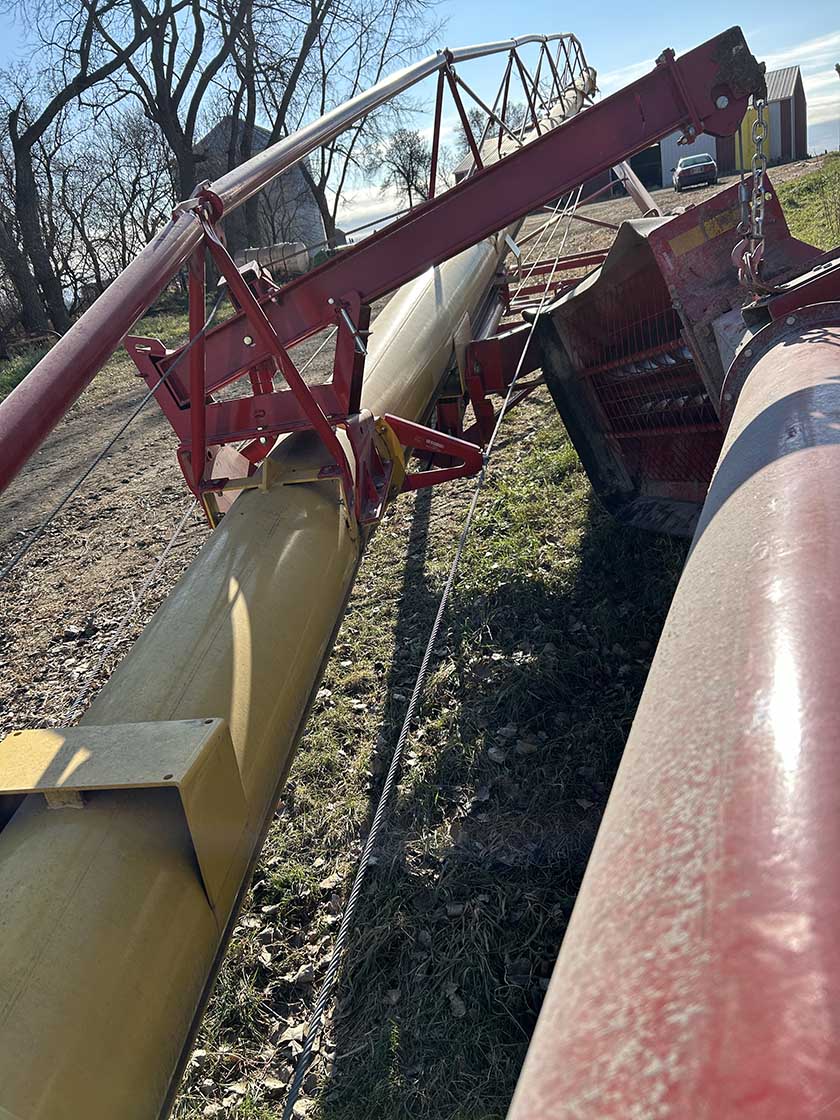 2022 Westfield MKX2 13-94 Auger - Image 3