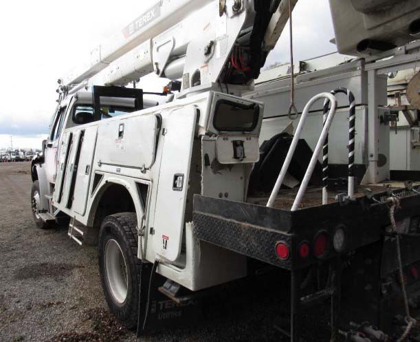 2024 Freightliner M2-106 Aerial Bucket Truck - Image 9