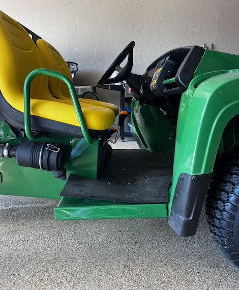 2024 John Deere Gator TX - Image 4