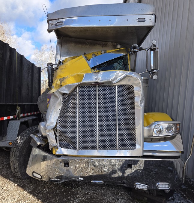 2024 Peterbilt 389 Dump Truck
