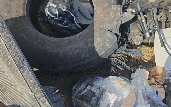 2025 Kenworth T880 - Image 10