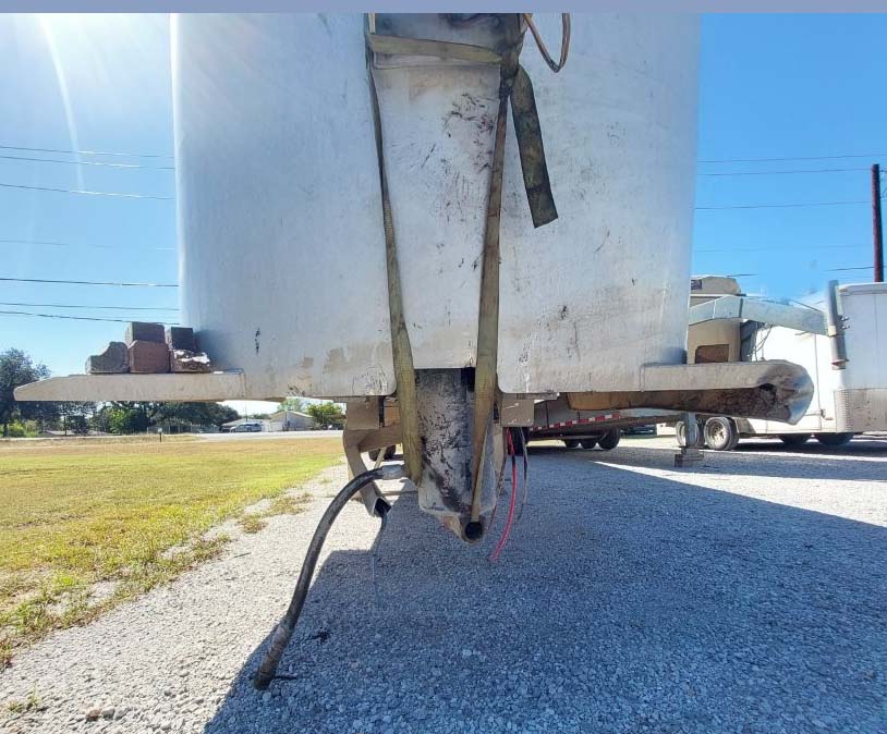 2025 Mac End Dump Trailer - Image 9