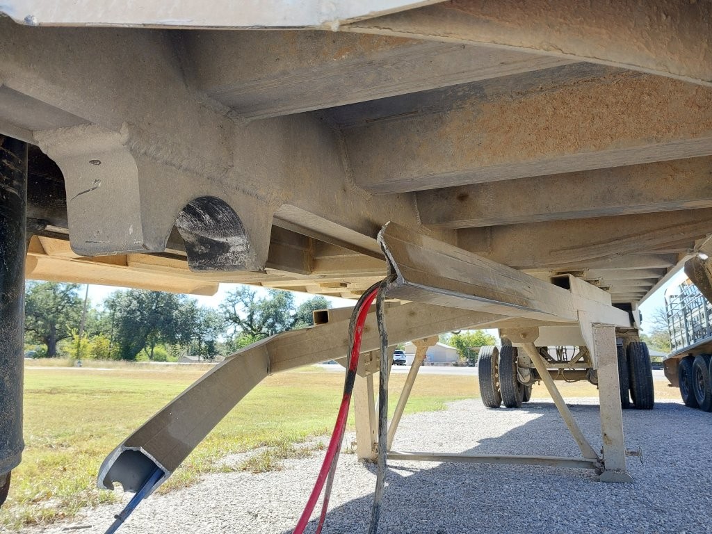 2025 Mac End Dump Trailer - Image 11