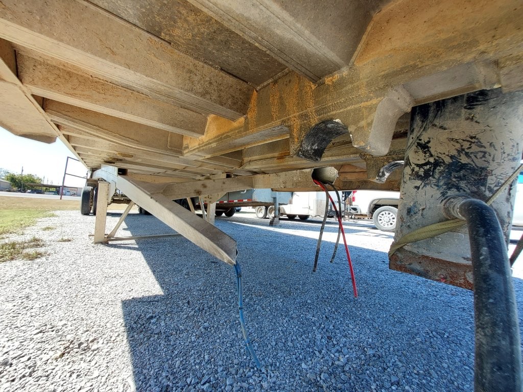 2025 Mac End Dump Trailer - Image 12