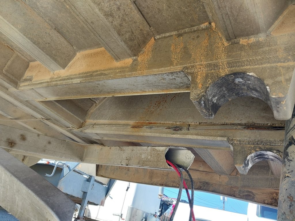 2025 Mac End Dump Trailer - Image 13