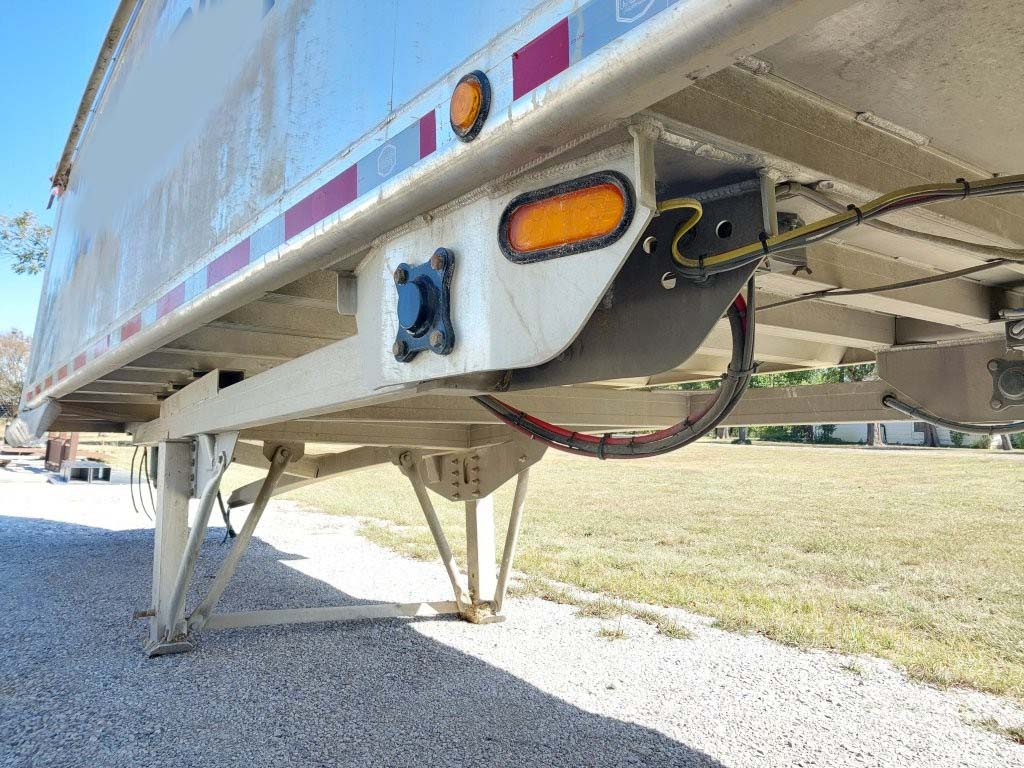 2025 Mac End Dump Trailer - Image 16