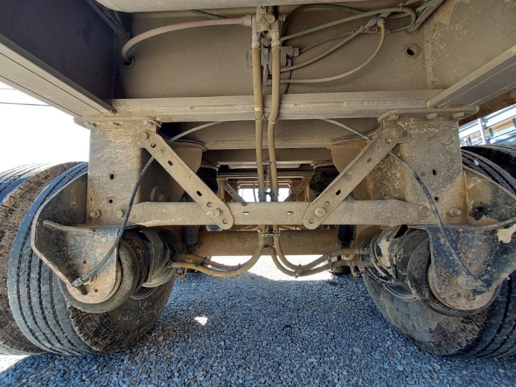 2025 Mac End Dump Trailer - Image 18