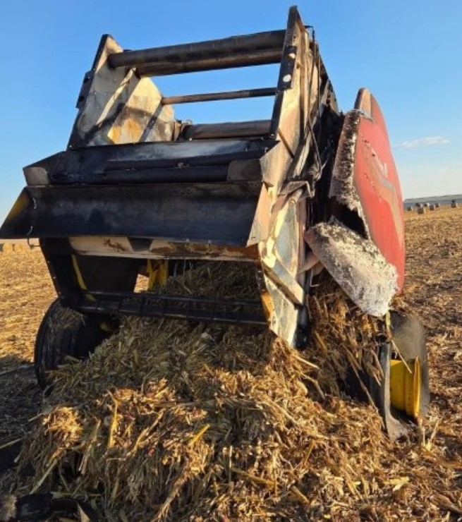 2025 New Holland RB570A Round Baler - Image 4