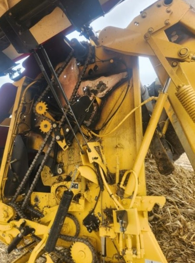 2025 New Holland RB570A Round Baler - Image 7