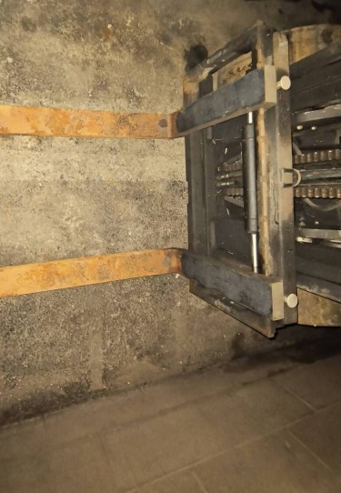 Caterpillar Electric Forklifts - Image 30