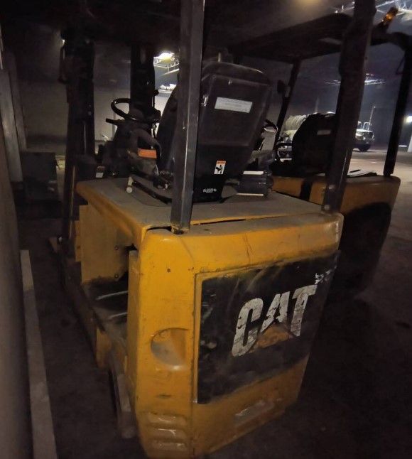 Caterpillar Electric Forklifts - Image 37