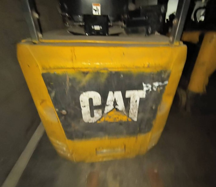 Caterpillar Electric Forklifts - Image 40