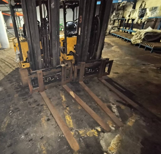 Caterpillar Electric Forklifts - Image 46