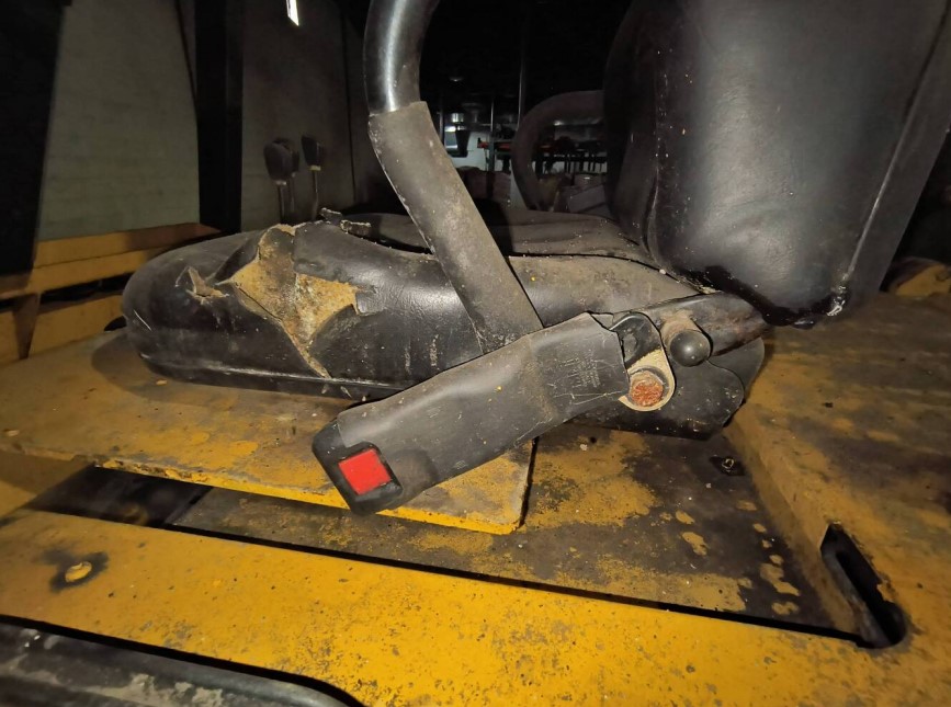 Caterpillar Electric Forklifts - Image 56