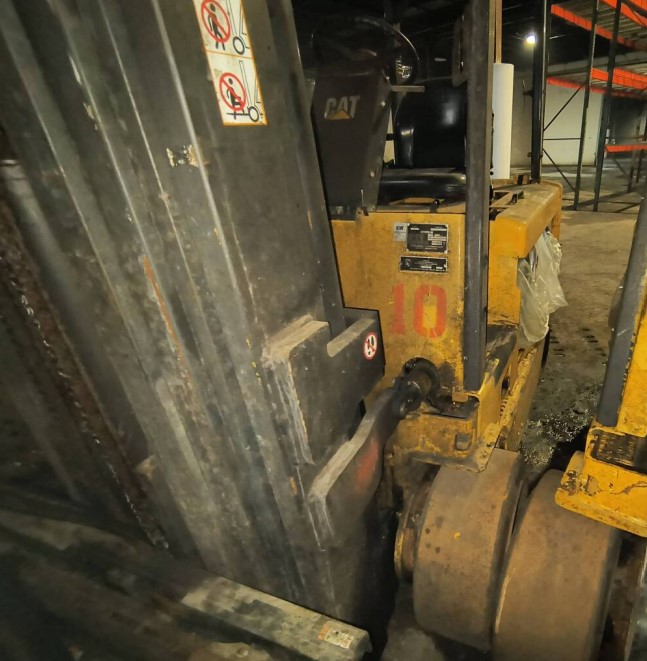 Caterpillar Electric Forklifts - Image 47