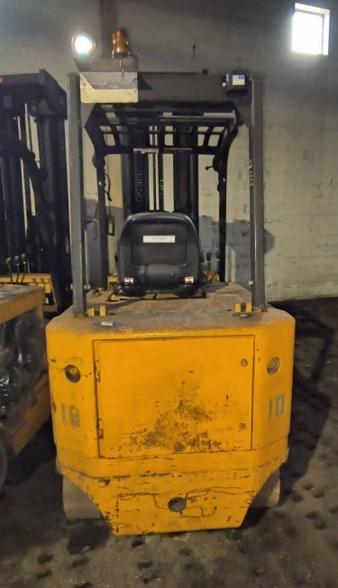 Caterpillar Electric Forklifts - Image 50