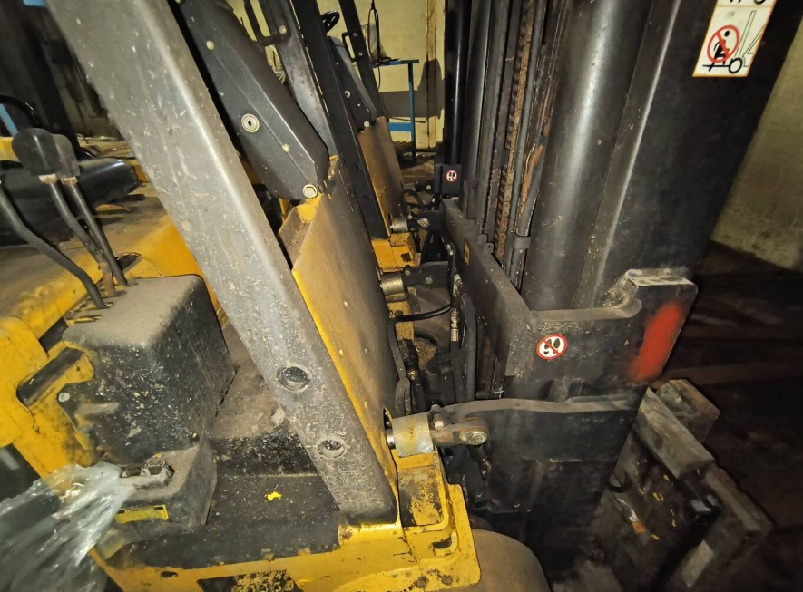 Caterpillar Electric Forklifts - Image 53