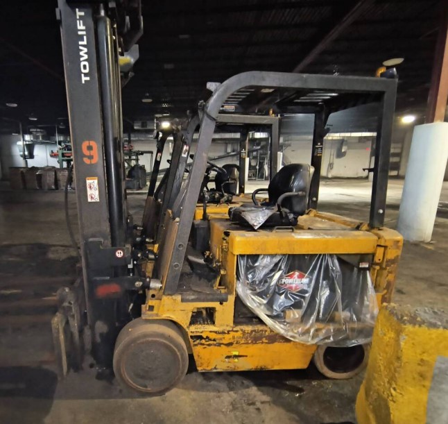 Caterpillar Electric Forklifts - Image 66
