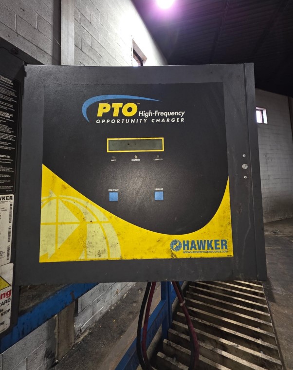 Caterpillar Electric Forklifts - Image 79