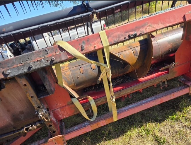 Case IH 1020 Header - Image 3