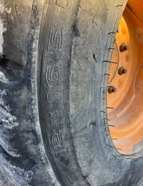 2002 Case 70XT Skid Steer - Image 7