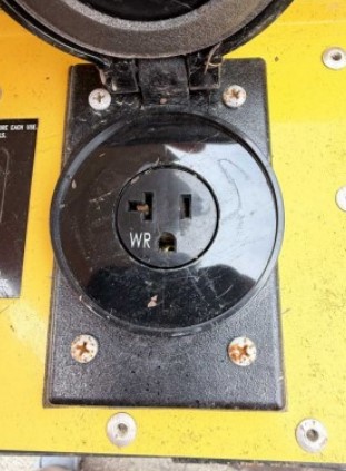 Various Towable Light Towers and Towable Generator - Image 29