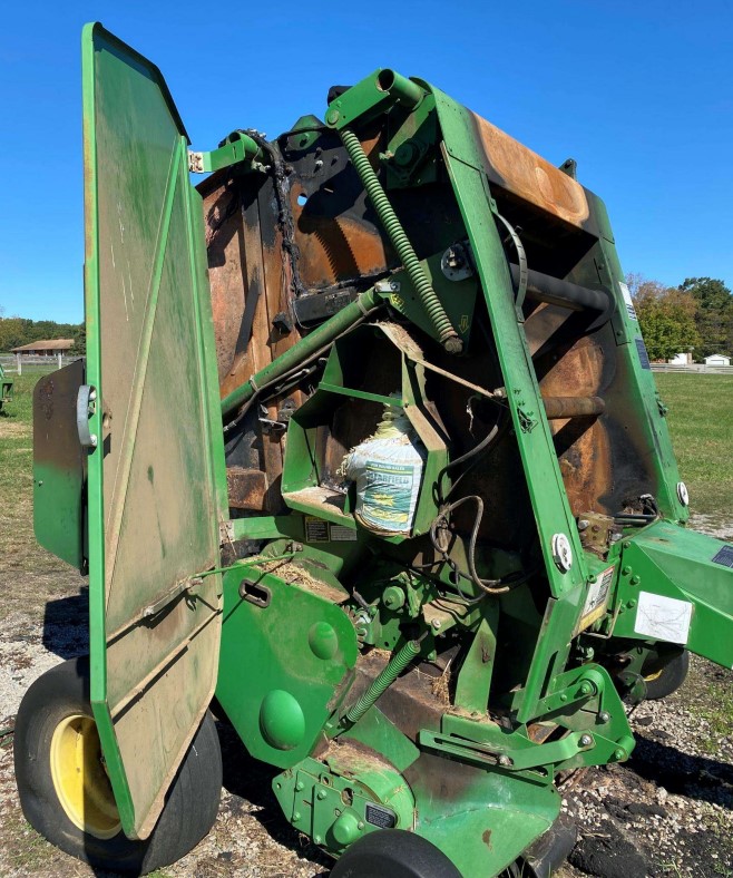 2012 John Deere 458 Baler - Image 2