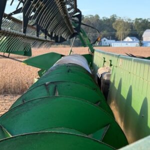 John Deere 635F Header