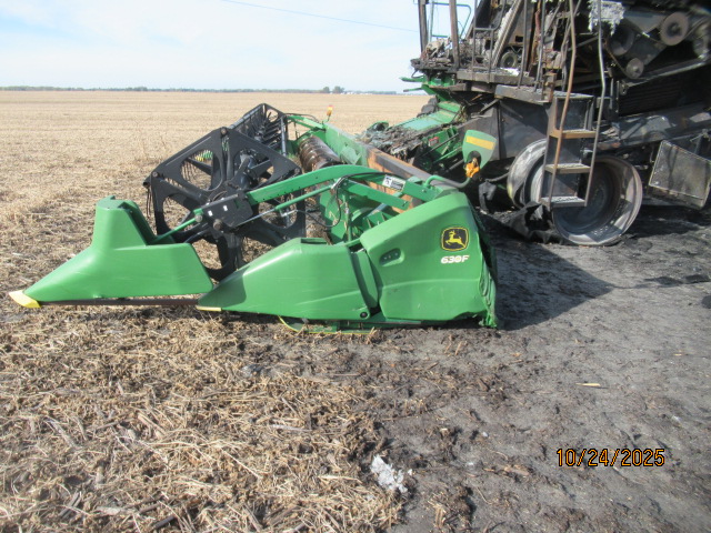 2009 John Deere 630F Header