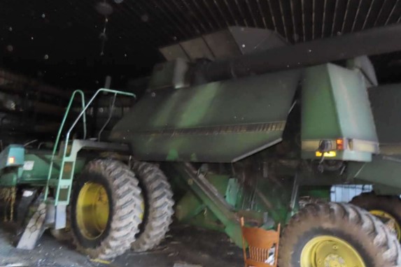 1991 John Deere 9600 Combine