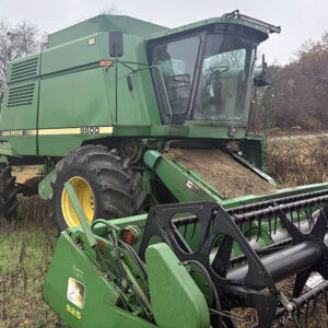 1996 John Deere 9600 Combine