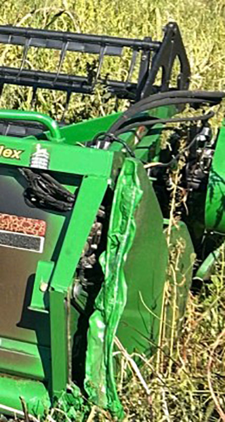 2005 John Deere 9560 Combine w/ Header - Image 2