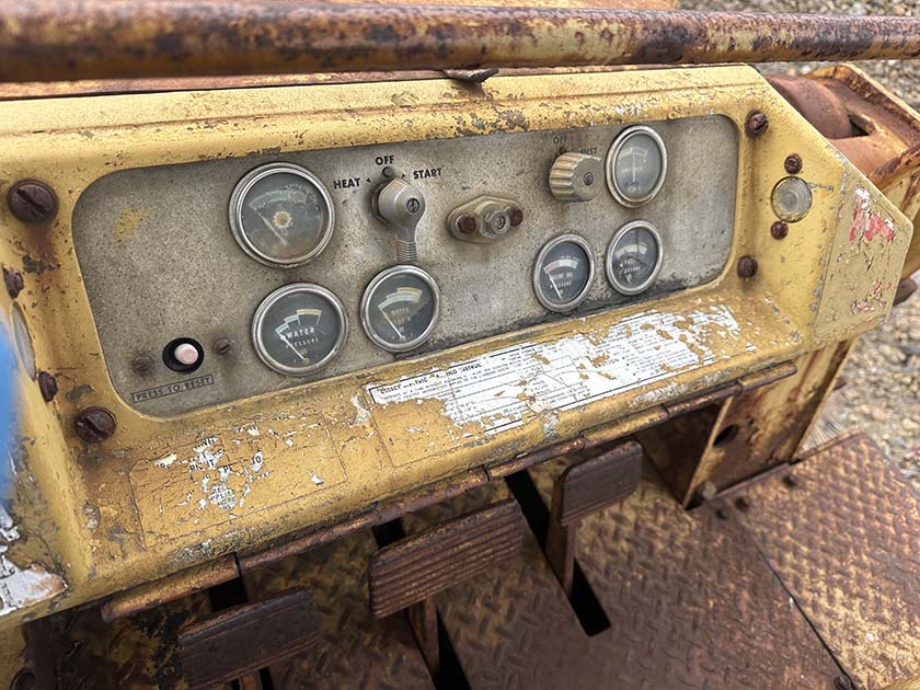 1971 Caterpillar 955J Track Loader - Image 11