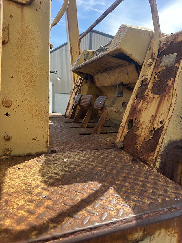 1971 Caterpillar 955J Track Loader - Image 3