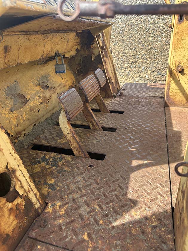 1971 Caterpillar 955J Track Loader - Image 5