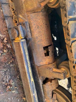 1978 Caterpillar D6D Bulldozer - Image 5