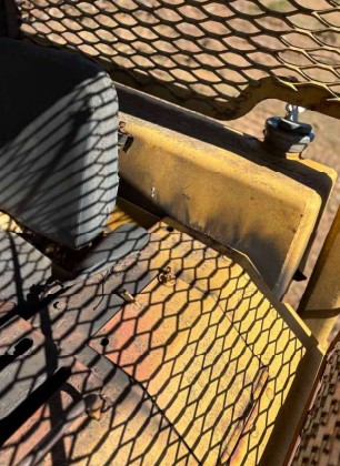 1978 Caterpillar D6D Bulldozer - Image 8