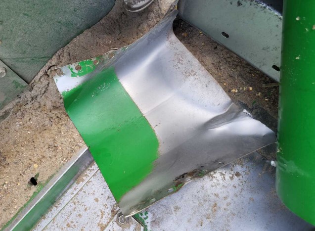 1989 John Deere 9500 Combine - Image 19