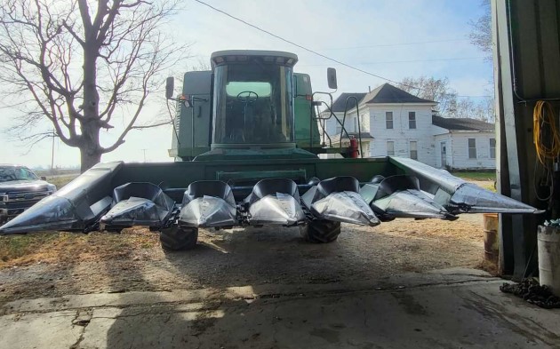 1989 John Deere 9500 Combine - Image 6