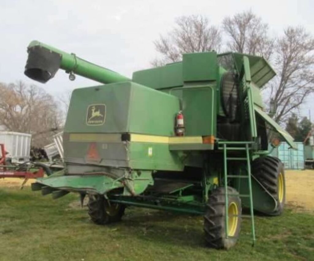 [Auction]: 1991 John Deere 9500 Combine - #2 | Est 7,180 engine hours ...