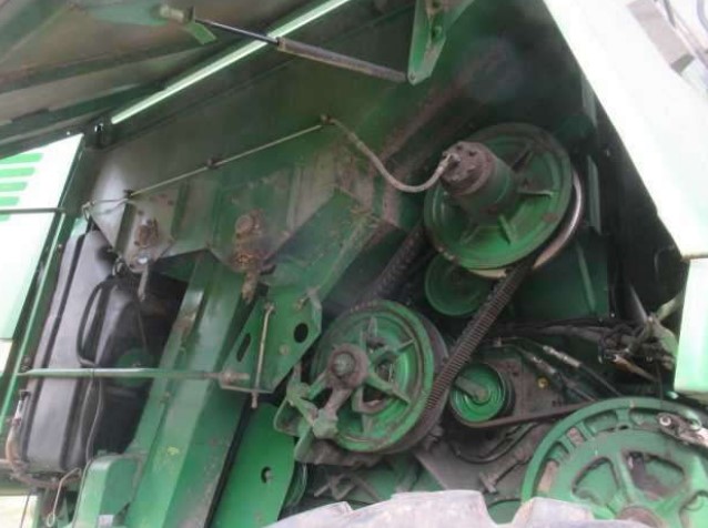 1991 John Deere 9500 Combine – #2 - Image 12